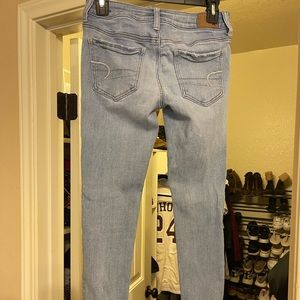 American Eagle light wash jeans size 4